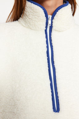 Beyaz Pelus Orme Spor Sweatshirt THMAW23SW00021