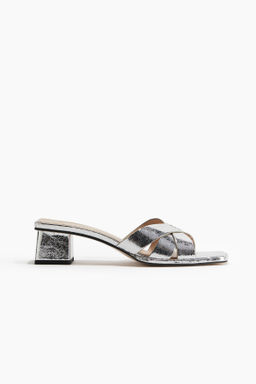 Sandalias con tac?n cuadrado