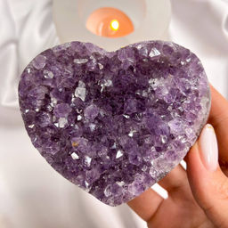 Друза "сердце" из Аметиста