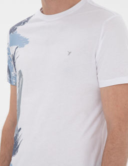 Белая стройная мата - Cacharel фото 7