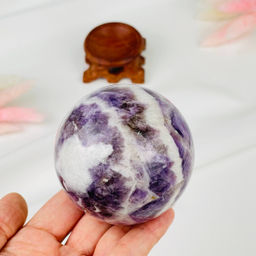 Шар из шевронного Аметиста на подставке