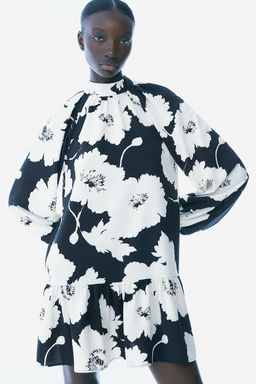 Vestido con lazo