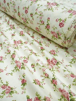 Сатин Кружевные розочки цв.шампань, ш.1.6м, хлопок-100%, 110гр/м.кв