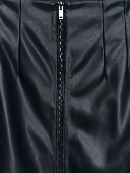 Юбка из искусственной кожи с молнией / Zarina