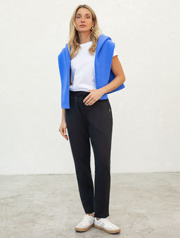 D44.056 Брюки женские черный