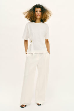 CAMISETA HEAVY COTTON APLIQUE / Blanco roto