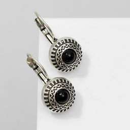 Серьги под натуральный камень «Этника» круг в узорах, цвет чёрный в чернёном серебре
