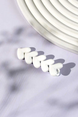 Заколка для волос зажим, арт. 71774 / 10 СЕРДЕЧКИ (в наборе: 1шт., 6,7 см, черный металл, полиэфирная смола, цвет: белый, подложка из мелованного картона + ПЭТ-пакет с европодвесом)