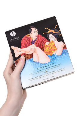 Порошок для принятия ванны Shunga серии LOVEBATH Океанское искушение, голубой, 650 гр
