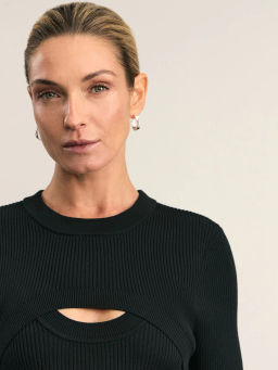 Платье миди из трикотажа с вырезом / Zarina  фото 6