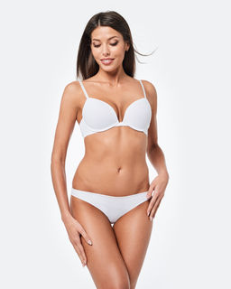 Трусы жен Lotus белый Tanga