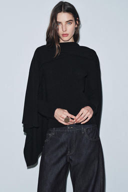 KNITTED JUMPER WITH CAPE - Zara фото 2