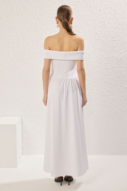 TRENDYOLMILLA Siyah A-Kesim Carmen Yaka Orme Midi S?k Elbise TPRSS25EL00150