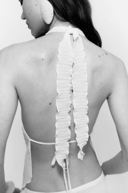 Top halter con efecto arrugado - H&m фото 2