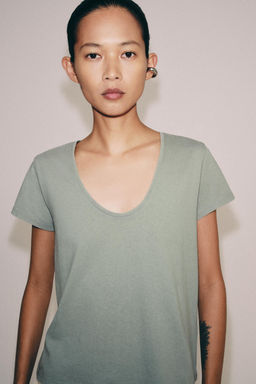 CAMISETA ALGOD?N MANGA CORTA / Azul claro