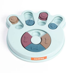 Игрушка интеллектуальная для лакомств Лапа, 24 х 23,5 х 3 см, голубая - Пижон фото 2