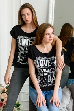 Футболка женская со спущенным плечом из кулирки Лира черный с принтом Love - Амадэль фото 2