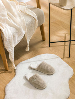 Kalp Nak??l? Kad?n Ev Terli?i