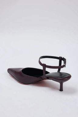 Bordo Bilekten Baglamal? Sivri Burun Kad?n Kitten Topuklu Ayakkab? 
TAKAW26TO00008 - Trendyolmilla фото 4