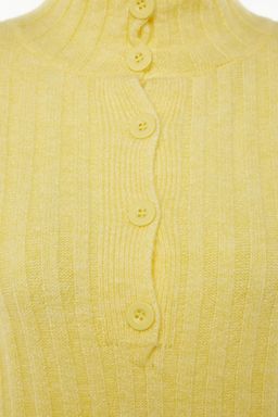 Sar? Genis Kal?p Yumusak Dokulu Dik Yaka Triko Kazak TWOAW21KZ0783 - Trendyolmilla фото 8