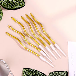 Свечи для торта «Серпантин» 6 шт., коктейльные, золото