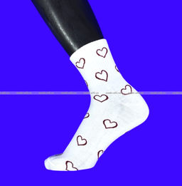 Цена за 10 пар. AMIGOBS носки женские цветные с принтом "Сердечки" арт. 9519