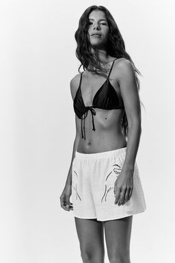 Pantalon playero corto con bordado ingles - H&m фото 3