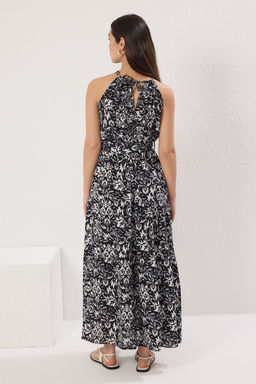 Cok Renkli Kusakl? Boyundan Baglamal? Halter Yaka Boho Maxi Dokuma Elbise TWOSS24EL00872