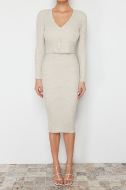 TRENDYOLMILLA Pembe Vucuda Oturan Midi Triko H?rka Elbise Tak?m TWOSS21EL0208 фото 32