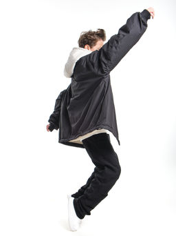 Куртка для мальчика утепленная 33-8215 черный