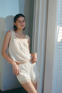 Top en mezcla de viscosa con detalles bordados - H&m фото 4