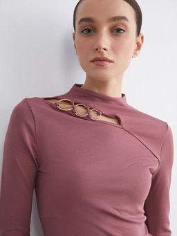 Dik Yaka Pencere Detayl? Kad?n Ti??rt