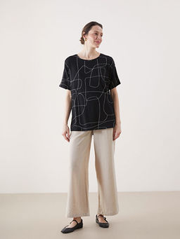 Bisiklet Yaka Desenli Kad?n Ti??rt