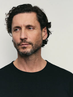 Лонгслив из плотного трикотажа / Zarina  фото 6