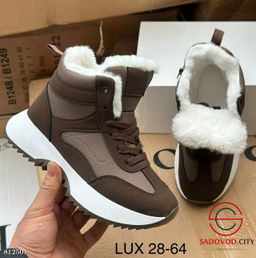 Женские кроссовки зимние