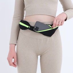 Поясная сумка для бега на молнии, цвет чёрный/зелёный - Simaland фото 4