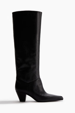 Botas de piel a la rodilla