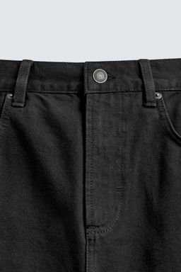 STRAIGHT ANKLE FIT JEANS