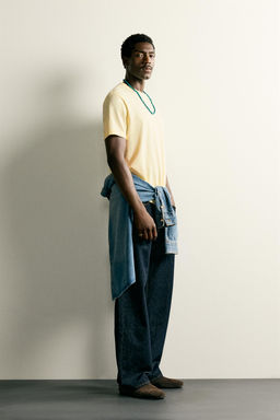 CAMISETA REGULAR FIT LIGHTWEIGHT / Amarillo - Zara фото 4