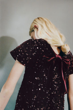 SEQUIN DRESS WITH VELVET BOW - Zara фото 6