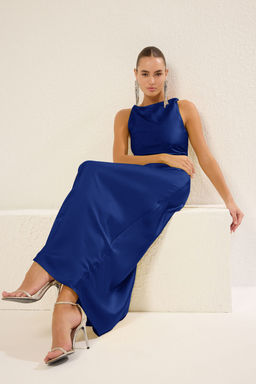 Saks Vucuda Oturan Saten Dokuma Maxi Abiye Gece Mezuniyet Elbisesi TPRSS25AE00066