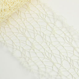 Сетка для творчества «Паутинка. Молочная», намотка 4.5 м, 6×6×14 см