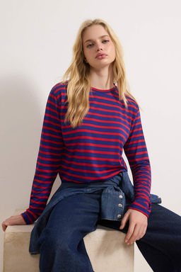 K?rm?z?-Lacivert Cizgili Regular/Normal Kal?p Basic Bisiklet Yaka Orme T-Shirt TWOAW23TS00002