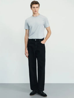 Базовая футболка slim fit / Zarina