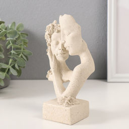 Бюст фигурка полистоун Влюблённые с цветами, белый в крапинку, 9.5?6?17 см