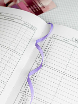 Дневник школьный арт. 68671 / 15 СОБАЧКА В ЮБОЧКЕ