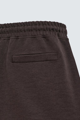 BERMUDA JOGGER RELAXED FIT INTERLOCK / Marr?n oscuro - Zara фото 9