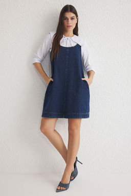 TRENDYOLMILLA Koyu Mavi Ask?l? Oversize Mini Denim Elbise TWOSS25EL00005