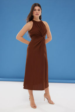 TRENDYOLMILLA Kahverengi Duz Kesim Dugum Detayl? Maxi Dokuma Elbise TWOSS25EL00145  фото 2