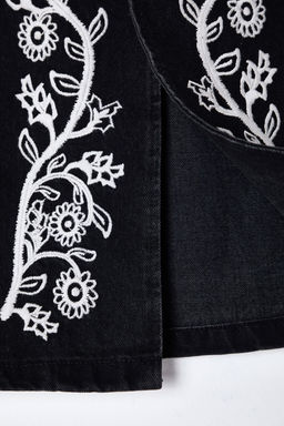 TRENDYOLMILLA Siyah Nak?sl? Dugme Kapamal? Denim Yelek TWOSS25YE00016  фото 8